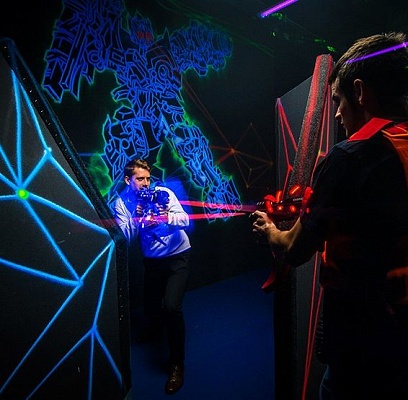 Игра в лазертаг в Новосибирске. Сервис Ultra Подарки. Купить лазертаг в городе Новосибирскf. Попробуйте лазерный пейнтбол в лазертаг клубе. Цены на лазертаг. Сервис: UltraPodarki.ru 8 800 505 95 30. Лазертаг в Новосибирске, купить лазертаг Новосибирск, лазертаг, купить лазертаг, лазерный пейнтбол Новосибирск, лазертаг для детей Новосибирск, лазертаг клуб, лазертаг клуб Новосибирск