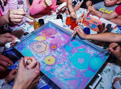 Занятия Эбру в Новосибирске.Ultra Подарки. Купить занятия по живописи Эбру в Новосибирске. Откройте для себя необычную технику рисования на воде. Сервис UltraPodarki.ru 8 800 505 95 30. Эбру Новосибирск, эбру, занятия эбру Новосибирск, занятия эбру, мастер-класс по эбру Новосибирск, мастер-класс по эбру, живопись эбру Новосибирск, живопись эбру, рисование на воде Новосибирск, рисование на воде, техника эбру Новосибирск, техника эбру, купить эбру Новосибирск, купить эбру