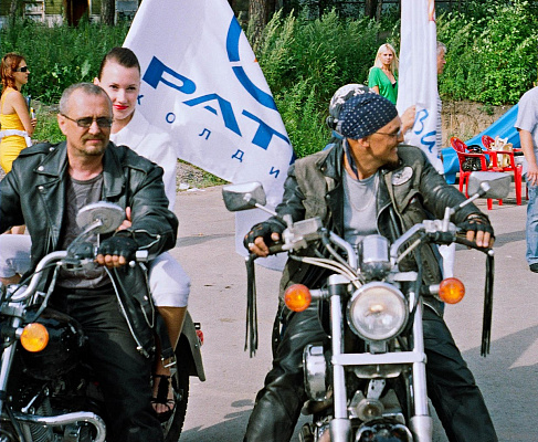 Катание на мотоцикле в Новосибирске. ULTRA ПОДАРКИ. Купить катание на мотоцикле в Новосибирске. Попробовав езду на мотоциклах, вы получите порцию адреналина и невероятные эмоции. Сервис: UltraPodarki.ru 8 800 505 95 30.. Катание на мотоцикле в Новосибирске, прокат мотоциклов Новосибирск, катание на мотоциклах, прокат мотоцикла, езда на мотоцикле Новосибирск, езда на мотоцикле, мотопрогулка Новосибирск, мотопрогулка