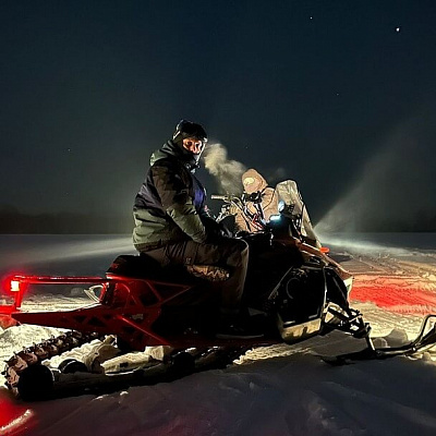 Катание на снегоходах в Новосибирске в подарок. Сервис Ultra Подарки
. Подарочный сертификат на катание на снегоходах в Новосибирске с друзьями. Закажите прокат снегоходов в подарок для мужчины по привлекательным ценам. Живописные маршруты для езды на снегоходах это отличная возможность активного отдыха. Сервис UltraPodarki.ru 8 800 505 95 30. катание на снегоходах, подарочный сертификат на катание на снегоходе, прокат снегоходов, прокат снегоходов Новосибирск, катание на снегоходах Новосибирск, езда на снегоходе