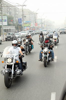 Катание на мотоцикле в Новосибирске. ULTRA ПОДАРКИ. Купить катание на мотоцикле в Новосибирске. Попробовав езду на мотоциклах, вы получите порцию адреналина и невероятные эмоции. Сервис: UltraPodarki.ru 8 800 505 95 30.. Катание на мотоцикле в Новосибирске, прокат мотоциклов Новосибирск, катание на мотоциклах, прокат мотоцикла, езда на мотоцикле Новосибирск, езда на мотоцикле, мотопрогулка Новосибирск, мотопрогулка