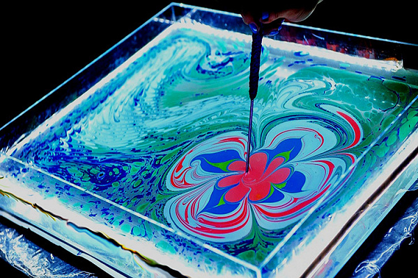 Занятия Эбру в Новосибирске.Ultra Подарки. Купить занятия по живописи Эбру в Новосибирске. Откройте для себя необычную технику рисования на воде. Сервис UltraPodarki.ru 8 800 505 95 30. Эбру Новосибирск, эбру, занятия эбру Новосибирск, занятия эбру, мастер-класс по эбру Новосибирск, мастер-класс по эбру, живопись эбру Новосибирск, живопись эбру, рисование на воде Новосибирск, рисование на воде, техника эбру Новосибирск, техника эбру, купить эбру Новосибирск, купить эбру