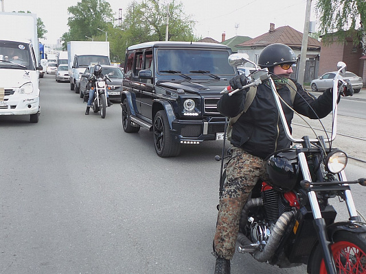 Катание на мотоцикле в Новосибирске. ULTRA ПОДАРКИ. Купить катание на мотоцикле в Новосибирске. Попробовав езду на мотоциклах, вы получите порцию адреналина и невероятные эмоции. Сервис: UltraPodarki.ru 8 800 505 95 30.. Катание на мотоцикле в Новосибирске, прокат мотоциклов Новосибирск, катание на мотоциклах, прокат мотоцикла, езда на мотоцикле Новосибирск, езда на мотоцикле, мотопрогулка Новосибирск, мотопрогулка