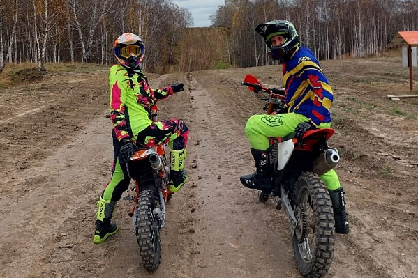 Катание на мотоцикле в Новосибирске. ULTRA ПОДАРКИ. Купить катание на мотоцикле в Новосибирске. Попробовав езду на мотоциклах, вы получите порцию адреналина и невероятные эмоции. Сервис: UltraPodarki.ru 8 800 505 95 30.. Катание на мотоцикле в Новосибирске, прокат мотоциклов Новосибирск, катание на мотоциклах, прокат мотоцикла, езда на мотоцикле Новосибирск, езда на мотоцикле, мотопрогулка Новосибирск, мотопрогулка