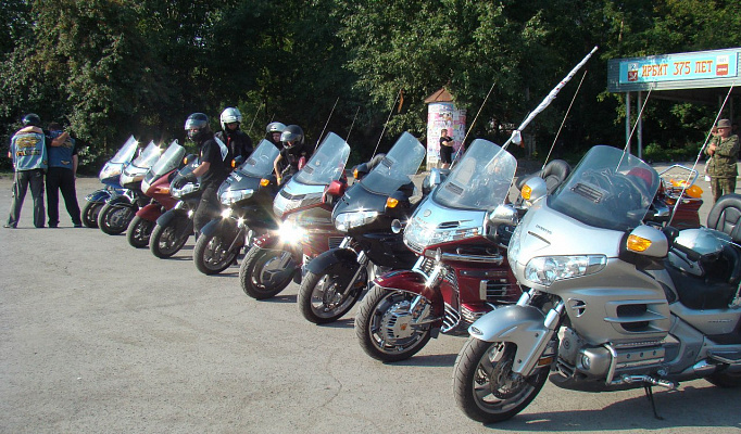 Катание на мотоцикле в Новосибирске. ULTRA ПОДАРКИ. Купить катание на мотоцикле в Новосибирске. Попробовав езду на мотоциклах, вы получите порцию адреналина и невероятные эмоции. Сервис: UltraPodarki.ru 8 800 505 95 30.. Катание на мотоцикле в Новосибирске, прокат мотоциклов Новосибирск, катание на мотоциклах, прокат мотоцикла, езда на мотоцикле Новосибирск, езда на мотоцикле, мотопрогулка Новосибирск, мотопрогулка