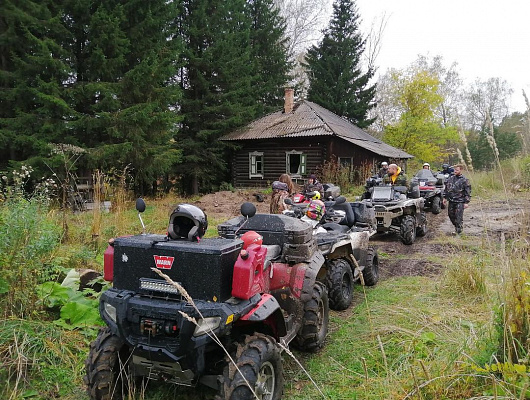 Прокат квадроциклов в Новосибирске. Подарочные сертификаты Ultra Подарки. Подарочный сертификат на прокат квадроциклов в Новосибирске. Закажите катание на квадроциклах и наслаждайтесь активным отдыхом с друзьями. Выбирайте живописные маршруты для езды на квадроциклах. Сервис UltraPodarki.ru 8800-505-9530. Катание на квадроциклах, катание на квадроциклах Новосибирск, прокат квадроциклов, прокат квадроциклов Новосибирск, езда на квадроцикле, езда на квадроцикле Новосибирск, катание на квадроциклах зимой, Катание на квадроциклах летом, сертификат на катание на квадроциклах, сертификат квадроциклы, сертификат квадроциклы Новосибирск

