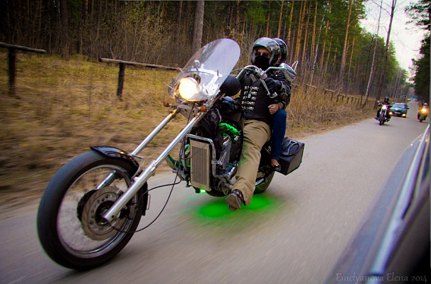 Катание на мотоцикле в Новосибирске. ULTRA ПОДАРКИ. Купить катание на мотоцикле в Новосибирске. Попробовав езду на мотоциклах, вы получите порцию адреналина и невероятные эмоции. Сервис: UltraPodarki.ru 8 800 505 95 30.. Катание на мотоцикле в Новосибирске, прокат мотоциклов Новосибирск, катание на мотоциклах, прокат мотоцикла, езда на мотоцикле Новосибирск, езда на мотоцикле, мотопрогулка Новосибирск, мотопрогулка