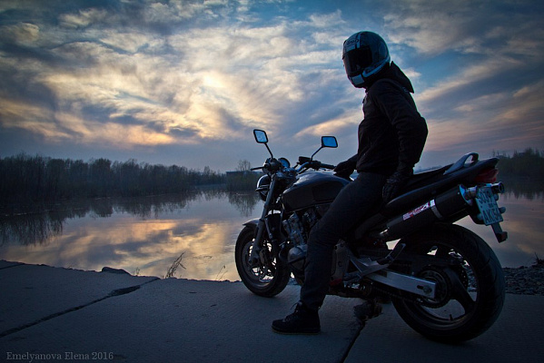 Катание на мотоцикле в Новосибирске. ULTRA ПОДАРКИ. Купить катание на мотоцикле в Новосибирске. Попробовав езду на мотоциклах, вы получите порцию адреналина и невероятные эмоции. Сервис: UltraPodarki.ru 8 800 505 95 30.. Катание на мотоцикле в Новосибирске, прокат мотоциклов Новосибирск, катание на мотоциклах, прокат мотоцикла, езда на мотоцикле Новосибирск, езда на мотоцикле, мотопрогулка Новосибирск, мотопрогулка