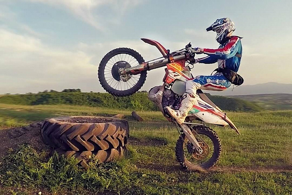 Катание на мотоцикле в Новосибирске. ULTRA ПОДАРКИ. Купить катание на мотоцикле в Новосибирске. Попробовав езду на мотоциклах, вы получите порцию адреналина и невероятные эмоции. Сервис: UltraPodarki.ru 8 800 505 95 30.. Катание на мотоцикле в Новосибирске, прокат мотоциклов Новосибирск, катание на мотоциклах, прокат мотоцикла, езда на мотоцикле Новосибирск, езда на мотоцикле, мотопрогулка Новосибирск, мотопрогулка