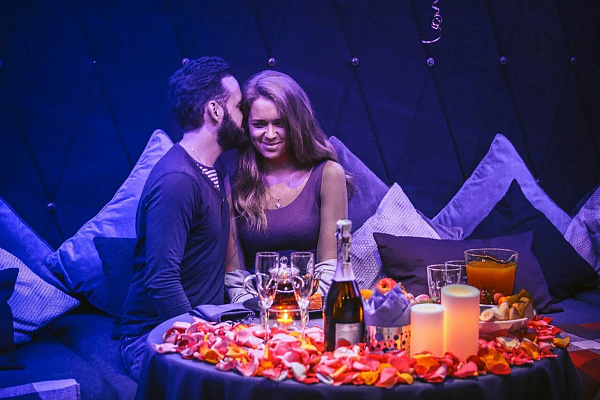 Романтическое свидание в кинотеатре в Новосибирске. Ultra Подарки. Купить романтическое свидание в кинотеатре в Новосибирске. Подарите самым близким незабываемые моменты и признайтесь в искренних чувствах. Сервис UltraPodarki.ru 8-800-505-95-30. Романтическое свидание в кинотеатре в Новосибирске, свидание в Новосибирске, свидание в кинотеатре, сертификат на свидание в кинотеатре, сертификат на свидание в Новосибирске, купить свидание, купить свидание Новосибирск, первое свидание, девушка свидание, хороший кинотеатре, романтический кинотеатре, романтический вечер, романтический ужин, романтические любимому, романтическая музыка