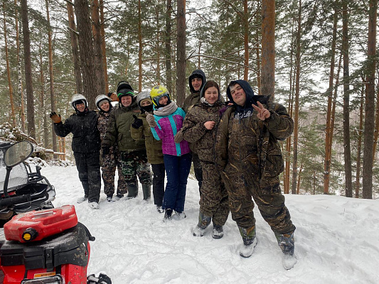 Туры на квадроциклах в Новосибирске. Подарочные сертификаты Ultra Подарки. Подарочный сертификат на большие туры на квадроциклах в Новосибирске. Закажите большой тур на квадроциклах и наслаждайтесь активным отдыхом с друзьями. Выбирайте живописные маршруты для езды на квадроциклах. Сервис UltraPodarki.ru 8800-505-9530. Туры на квадроциклах, Катание на квадроциклах, катание на квадроциклах Новосибирск, прокат квадроциклов, прокат квадроциклов Новосибирск, езда на квадроцикле, езда на квадроцикле Новосибирск, катание на квадроциклах зимой, Катание на квадроциклах летом, сертификат на катание на квадроциклах, сертификат квадроциклы, сертификат квадроциклы Новосибирск
