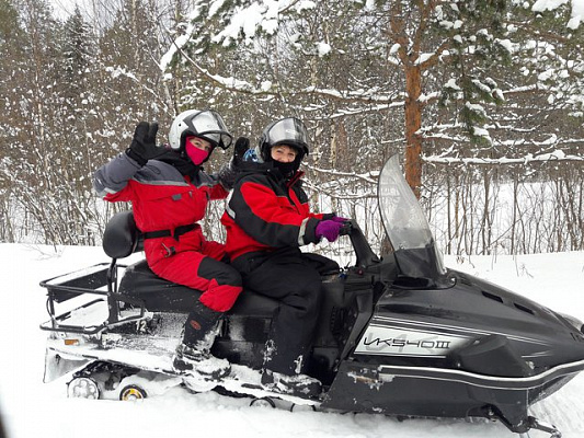Большие туры на снегоходах в подарок. Сервис Ultra Подарки Новосибирск
. Подарочный сертификат на тур на снегоходах в Новосибирске с друзьями. Закажите прокат снегоходов в подарок для мужчины по привлекательным ценам. Живописные маршруты для езды на снегоходах это отличная возможность активного отдыха. Сервис UltraPodarki.ru 8800-505-9530. тур на снегоходе, катание на снегоходах, подарочный сертификат на катание на снегоходе, прокат снегоходов, прокат снегоходов Новосибирск, катание на снегоходах Новосибирск, езда на снегоходе