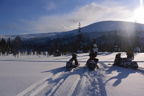Катание на снегоходах в Новосибирске в подарок. Сервис Ultra Подарки
. Подарочный сертификат на катание на снегоходах в Новосибирске с друзьями. Закажите прокат снегоходов в подарок для мужчины по привлекательным ценам. Живописные маршруты для езды на снегоходах это отличная возможность активного отдыха. Сервис UltraPodarki.ru 8 800 505 95 30. катание на снегоходах, подарочный сертификат на катание на снегоходе, прокат снегоходов, прокат снегоходов Новосибирск, катание на снегоходах Новосибирск, езда на снегоходе